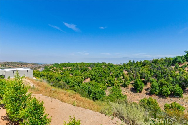 1912 Edgefair Lane, Redlands CA: https://media.crmls.org/medias/18aad0e4-0146-4992-8722-497451341fae.jpg