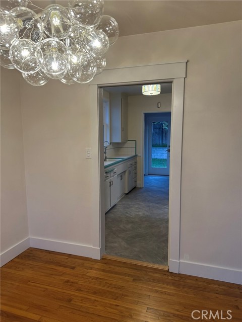 Detail Gallery Image 5 of 31 For 1645 21st St, Manhattan Beach,  CA 90266 - 3 Beds | 1 Baths