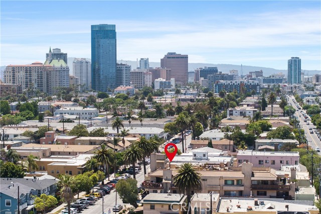 1425 E 2nd Street, Long Beach CA: https://media.crmls.org/medias/18acad1c-8111-497b-8da7-136351952837.jpg