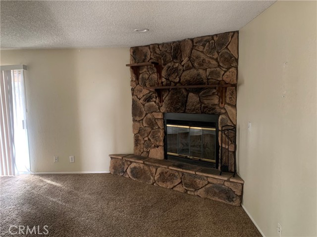 Detail Gallery Image 8 of 9 For 14490 Hercules St, Hesperia,  CA 92345 - 3 Beds | 2 Baths