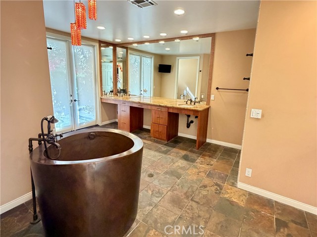 Detail Gallery Image 7 of 10 For 3366 Crossland, Thousand Oaks,  CA 91362 - 3 Beds | 2/1 Baths