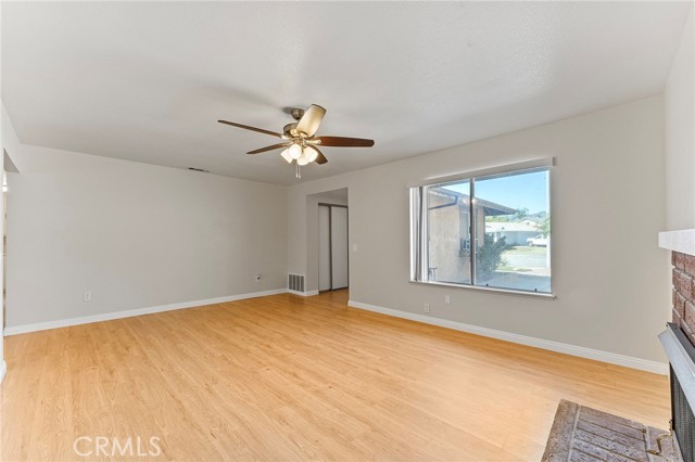 Detail Gallery Image 9 of 37 For 27875 Rainbow Ln, Highland,  CA 92346 - 3 Beds | 2 Baths