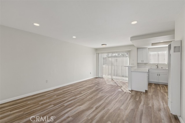 Detail Gallery Image 3 of 5 For 8092 Graziadio #3,  Huntington Beach,  CA 92646 - 1 Beds | 1 Baths