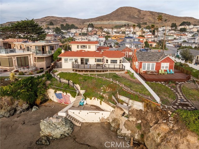 Detail Gallery Image 1 of 47 For 534 Pacific Ave, Cayucos,  CA 93430 - 6 Beds | 3 Baths