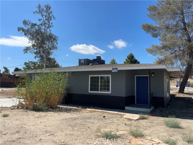 14877 Rodeo Drive, Victorville CA: https://media.crmls.org/medias/18b08f2f-20ad-4ed4-a79a-de4a84231306.jpg