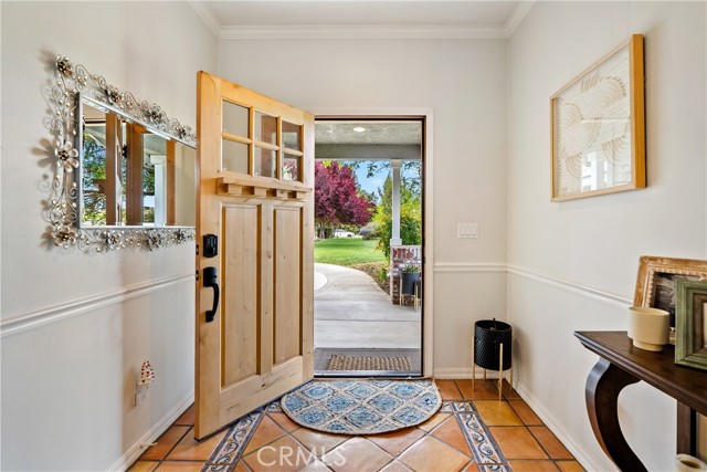 Detail Gallery Image 4 of 65 For 7915 Whispering Trails Pl, Paso Robles,  CA 93446 - 4 Beds | 2 Baths