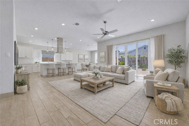 Detail Gallery Image 5 of 35 For 2446 Valverde Dr, Merced,  CA 95340 - 4 Beds | 2 Baths