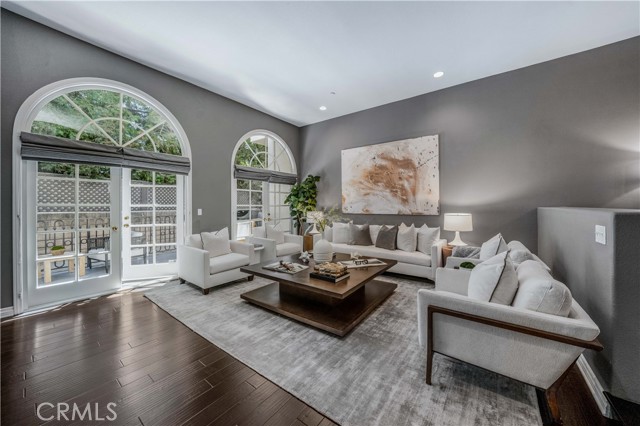 Detail Gallery Image 10 of 40 For 14100 Dickens St #4,  Sherman Oaks,  CA 91423 - 2 Beds | 2/1 Baths