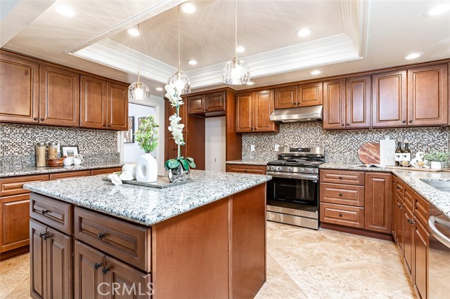 756 N Malden Avenue, Fullerton CA: https://media.crmls.org/medias/18b32193-522f-43cd-a4a1-43cc75a98b6c.jpg
