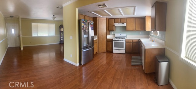 Detail Gallery Image 7 of 46 For 13405 Applewood Rd, Apple Valley,  CA 92308 - 3 Beds | 2 Baths