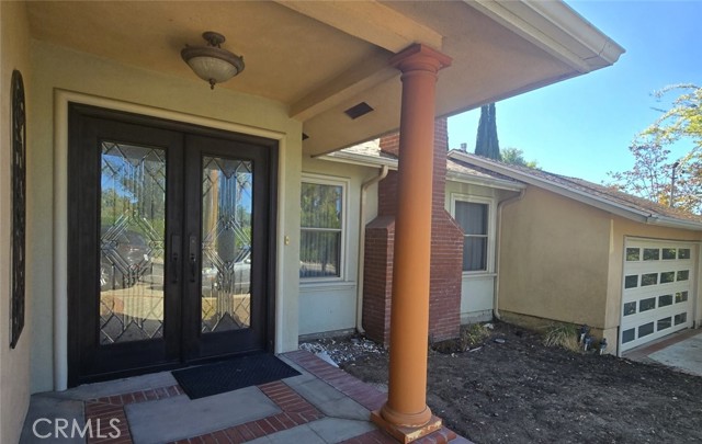 Detail Gallery Image 2 of 8 For 4938 Angeles Crest Hwy, La Canada Flintridge,  CA 91011 - 3 Beds | 3 Baths