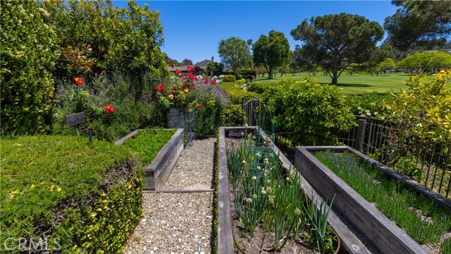30421 Mirador Court, Laguna Niguel CA: https://media.crmls.org/medias/18b40e2a-615d-42a3-8f4c-7aad75c279f0.jpg