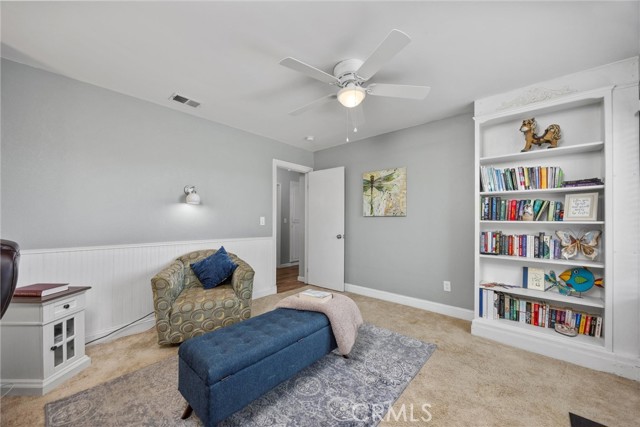 5904 Medio Luna Avenue, Bakersfield CA: https://media.crmls.org/medias/18b42387-10f4-465e-a714-ef9b6f81a05e.jpg