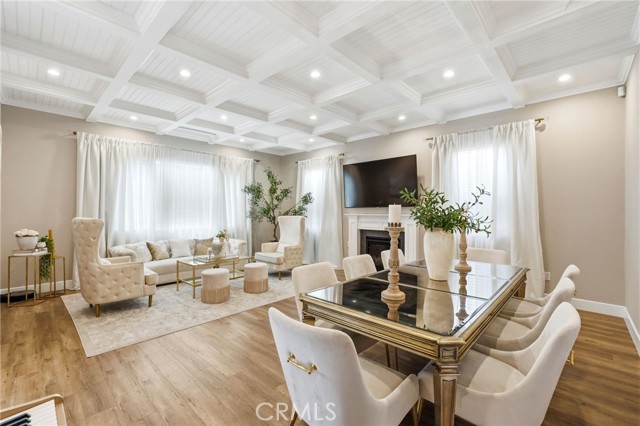 Detail Gallery Image 12 of 48 For 6450 Teesdale Ave, North Hollywood,  CA 91606 - 3 Beds | 3 Baths