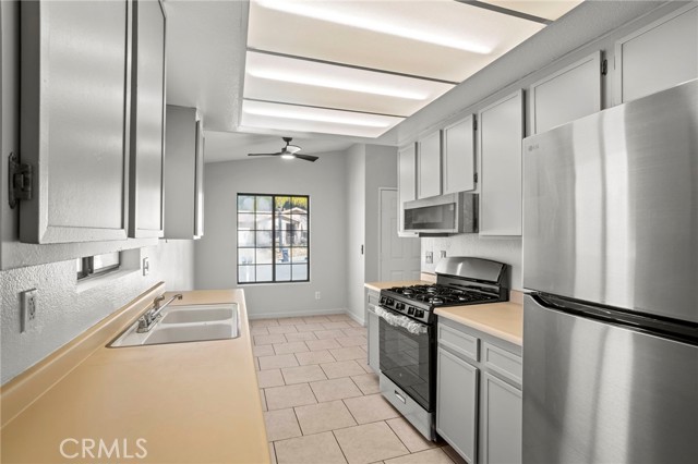 Detail Gallery Image 13 of 30 For 28275 Los Cielos Rd, Menifee,  CA 92586 - 2 Beds | 2 Baths