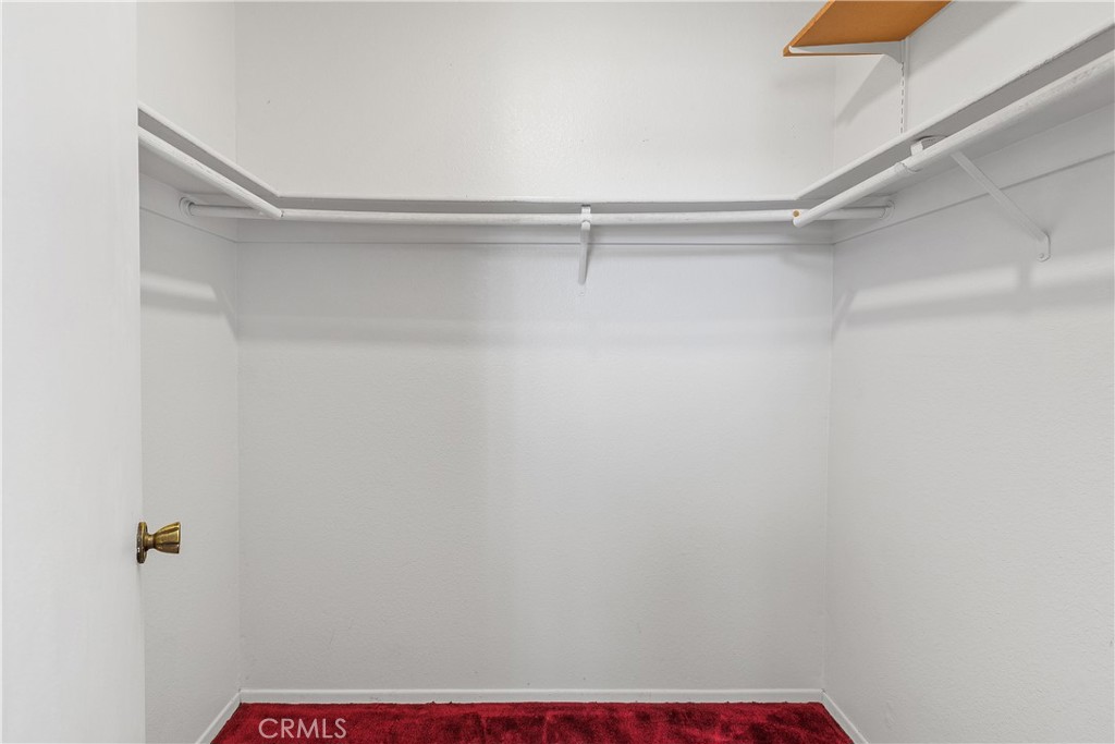 https://media.crmls.org/medias/18b51011-0b58-4e99-91e6-8fbde9eb0861.jpg?preset=X-Large