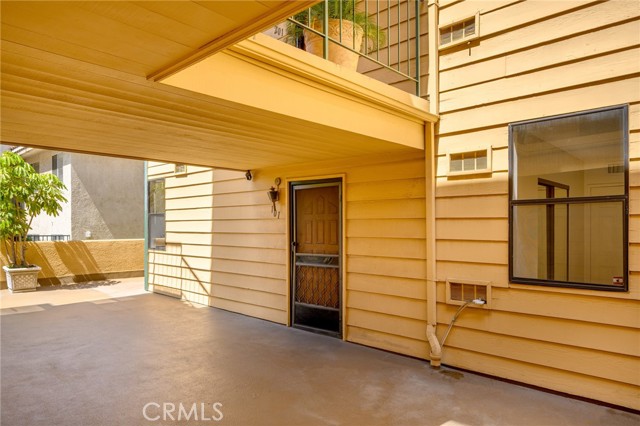 Detail Gallery Image 3 of 33 For 350 W Loraine St #101,  Glendale,  CA 91202 - 2 Beds | 2 Baths