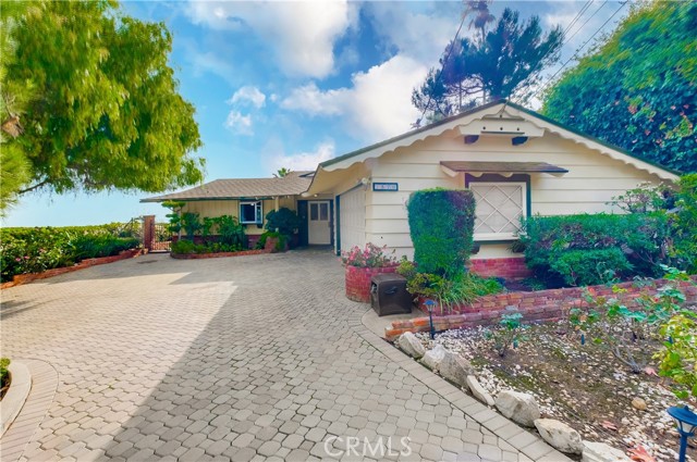 2570 Colt Road, Rancho Palos Verdes, California 90275, 3 Bedrooms Bedrooms, ,2 BathroomsBathrooms,Residential,For Sale,Colt,SB25021154