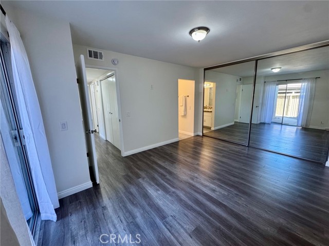 40 Windjammer, Irvine CA: https://media.crmls.org/medias/18b57275-f5f5-4b17-bbde-912f69449d2b.jpg