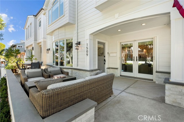 Detail Gallery Image 24 of 36 For 1509 E Ocean Bld, Newport Beach,  CA 92661 - 4 Beds | 3 Baths