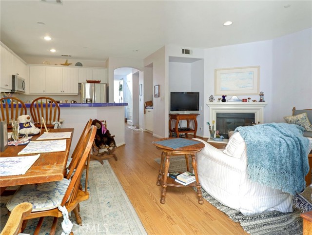 BACK TOWARDS FRONT DOOR