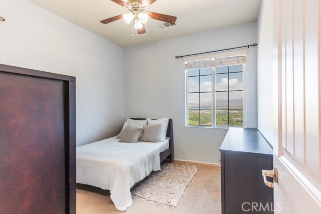 Detail Gallery Image 11 of 58 For 20413 Janzer Ct, Newhall,  CA 91350 - 5 Beds | 3 Baths