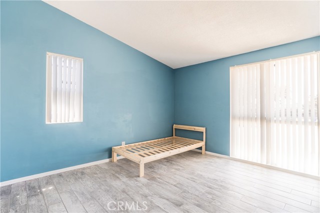 4552 La Deney Street, Montclair CA: https://media.crmls.org/medias/18b81b4f-f81b-49c0-9f33-ab3ec970fd95.jpg