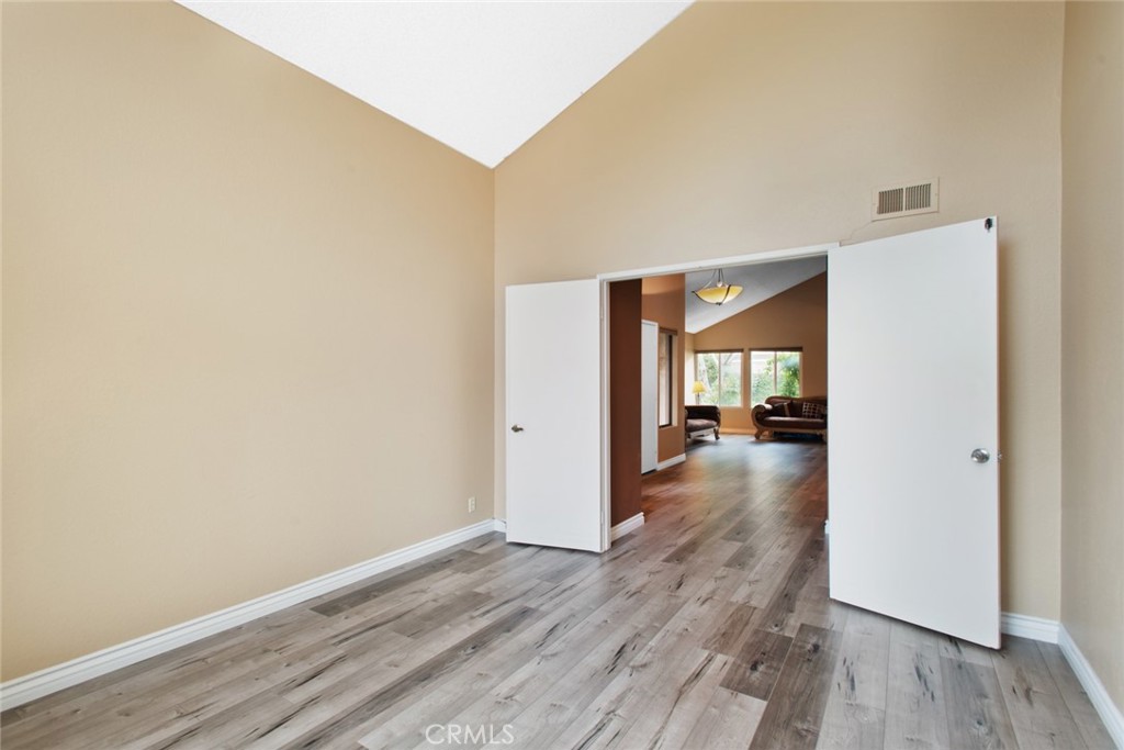 18b92707 08f4 46f5 9d13 52a66f6555dc