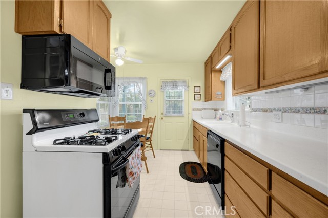 Image 13 of 35 For 17013 California