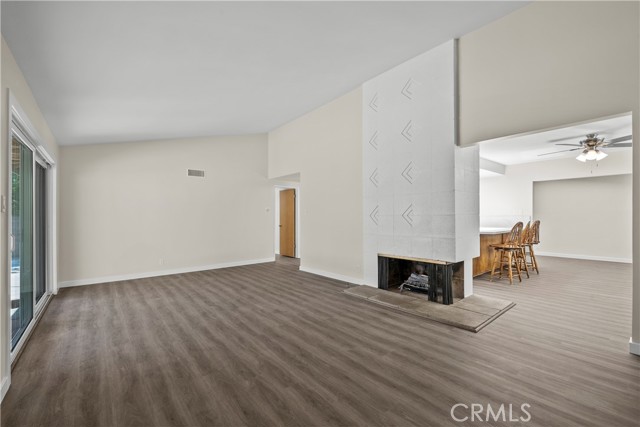 Detail Gallery Image 6 of 32 For 18644 Liggett St, Northridge,  CA 91324 - 3 Beds | 2 Baths