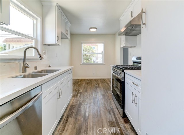 2423 Ruhland Avenue, Redondo Beach, California 90278, 3 Bedrooms Bedrooms, ,1 BathroomBathrooms,Residential,Sold,Ruhland,PV22102862