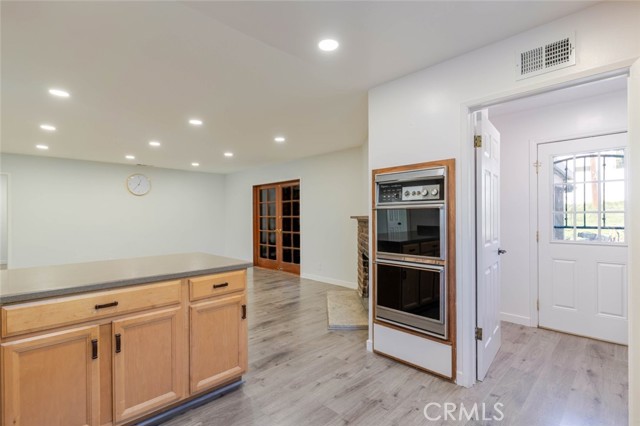 Detail Gallery Image 13 of 32 For 18301 Minnehaha St, Porter Ranch,  CA 91326 - 3 Beds | 2 Baths