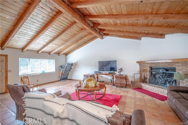 Image 9 of 18 For 43155 Lake Hughes