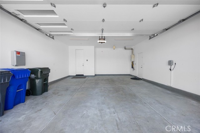 825 Fountain Drive, Palm Springs CA: https://media.crmls.org/medias/18bbfc80-4fce-4689-a586-f495d13ad8d9.jpg