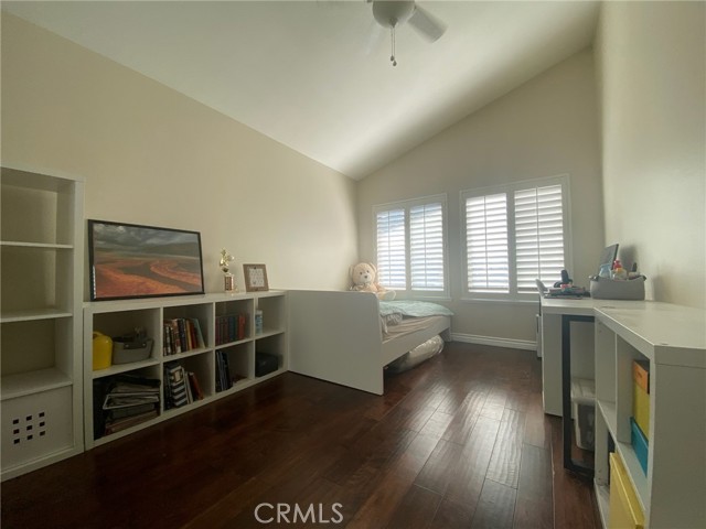 2408 N North Creek Lane, Fullerton CA: https://media.crmls.org/medias/18bc19ab-6a6d-49f3-ba0b-40eb4cd3c837.jpg