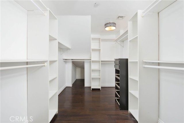 Detail Gallery Image 11 of 29 For 8655 Hillside Ave, Los Angeles,  CA 90069 - 4 Beds | 4 Baths
