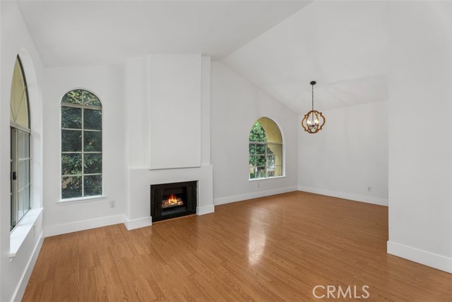89 Alberti Aisle, Irvine CA: https://media.crmls.org/medias/18bccdf4-e673-4dfb-a032-cc9a101b1277.jpg
