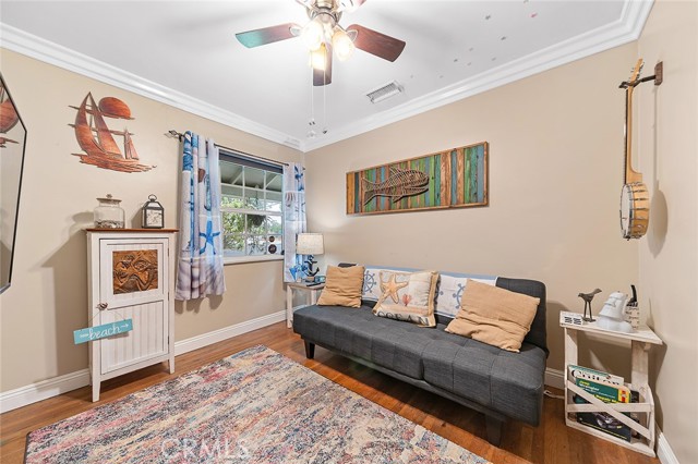 4303 E De Ora Way, Long Beach CA: https://media.crmls.org/medias/18bce1a8-87d4-43a2-9e47-c3a4c22937da.jpg