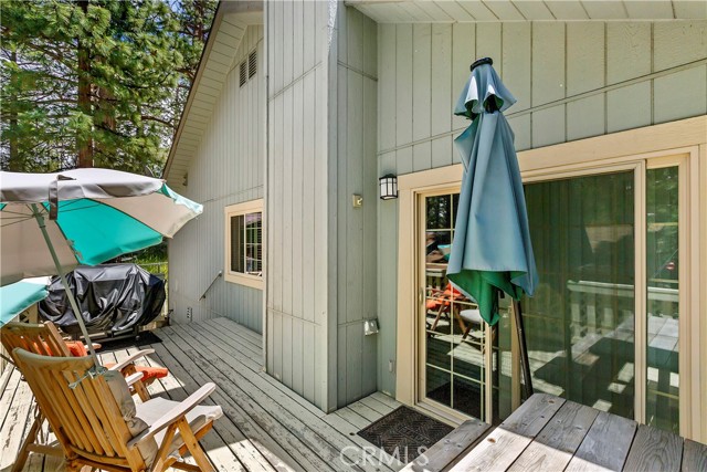 Detail Gallery Image 22 of 25 For 329 E Sherwood Bld, Big Bear City,  CA 92314 - 3 Beds | 2 Baths