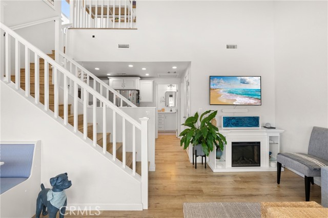 Detail Gallery Image 1 of 1 For 1 Bolivar St, Newport Beach,  CA 92663 - 2 Beds | 2 Baths