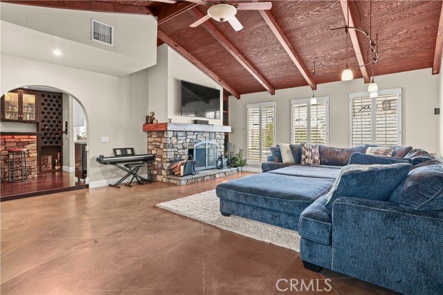 Image 43 of 45 For 366 Smoke Ridge