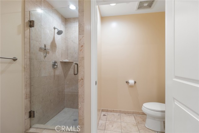 Detail Gallery Image 20 of 40 For 4821 Bakman Ave #206,  North Hollywood,  CA 91606 - 3 Beds | 2 Baths