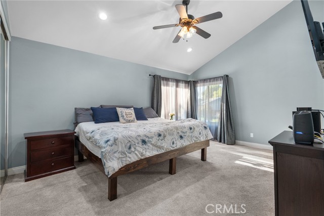 Detail Gallery Image 30 of 41 For 23439 via Elisandra, Valencia,  CA 91355 - 5 Beds | 3 Baths