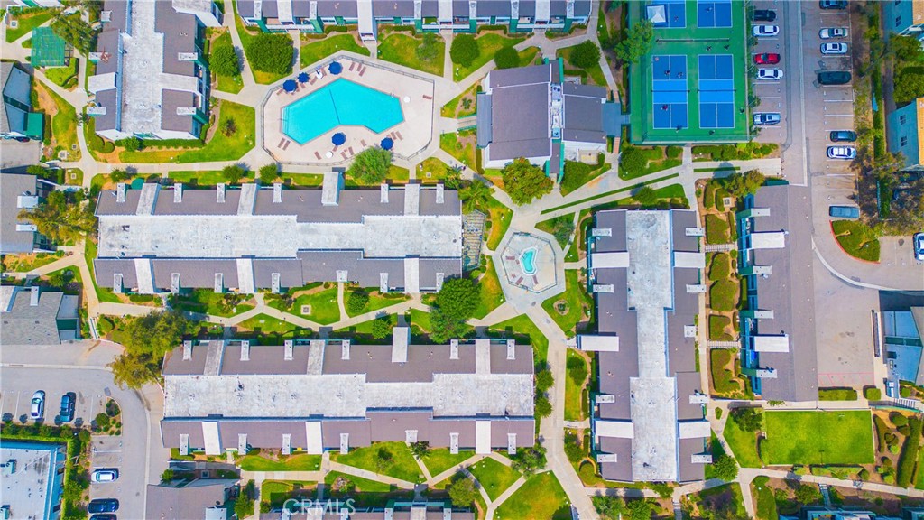 https://media.crmls.org/medias/18bfee0d-6d15-4440-a8b4-7eb93d3284de.jpg?preset=X-Large