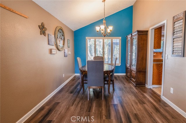 Detail Gallery Image 5 of 21 For 25448 Kalmia Ave, Moreno Valley,  CA 92557 - 4 Beds | 2/1 Baths