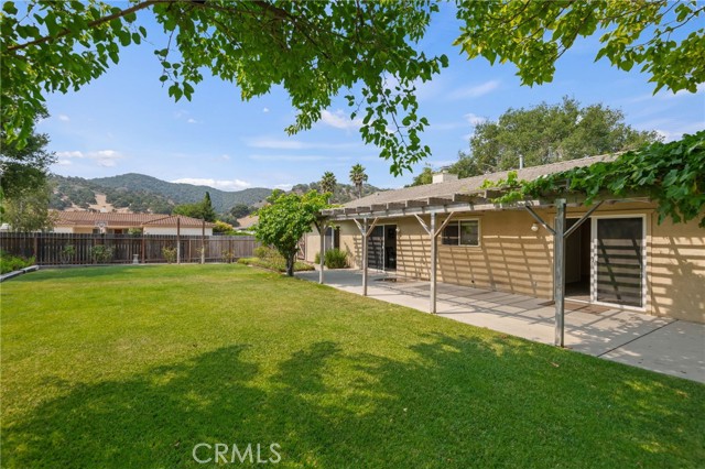 895 Vintage Way, Los Alamos CA: https://media.crmls.org/medias/18c0ebeb-e80d-4a02-8049-6a4d7a733923.jpg