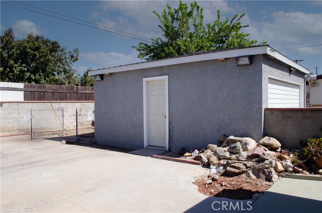 13563 Montague photo 39