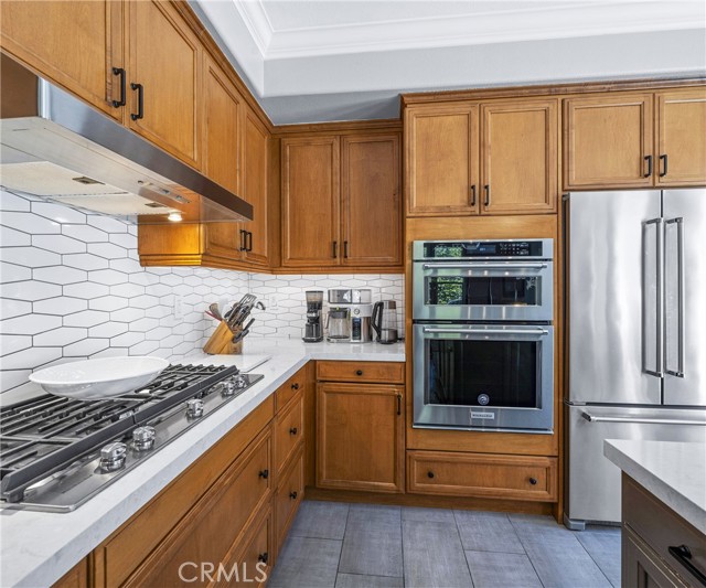 45 Coriander, Irvine CA: https://media.crmls.org/medias/18c1e33d-dd27-4175-83ca-0fc736a5fae7.jpg