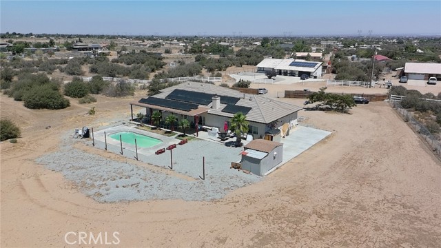 7445 Cedar Street, Phelan CA: https://media.crmls.org/medias/18c264bc-63b7-4434-ba46-d77e050ad87a.jpg