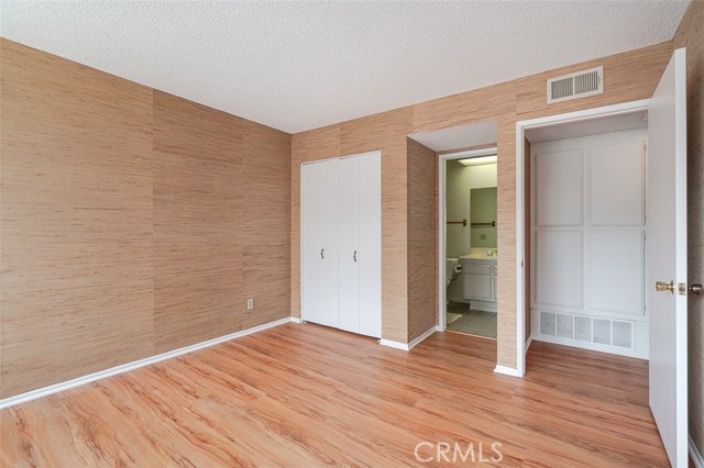 Detail Gallery Image 17 of 28 For 12 Barlovento Ct, Newport Beach,  CA 92663 - 2 Beds | 2 Baths